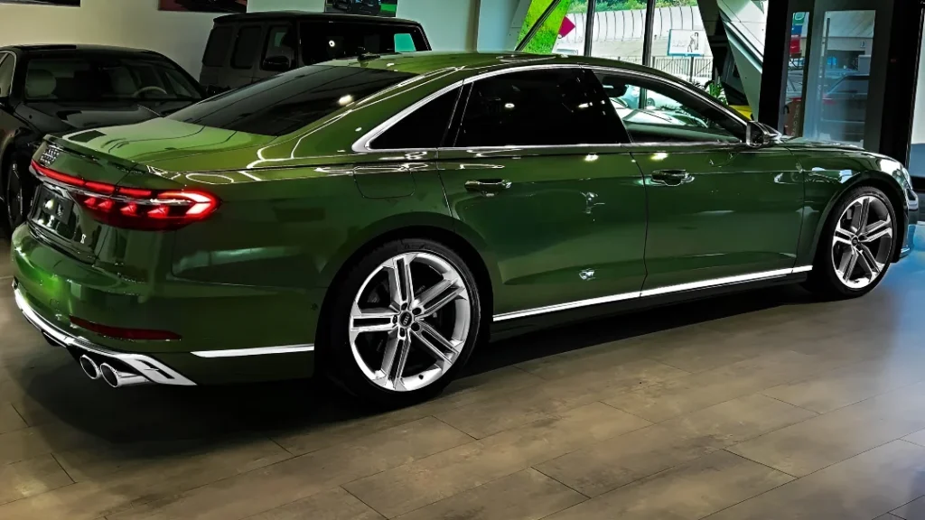 Audi A8 2025